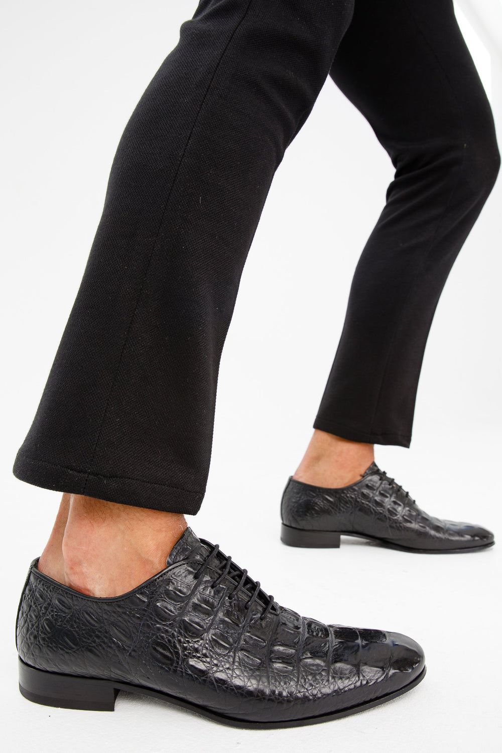 The Randor Black Crocodile Leather Oxford Shoe