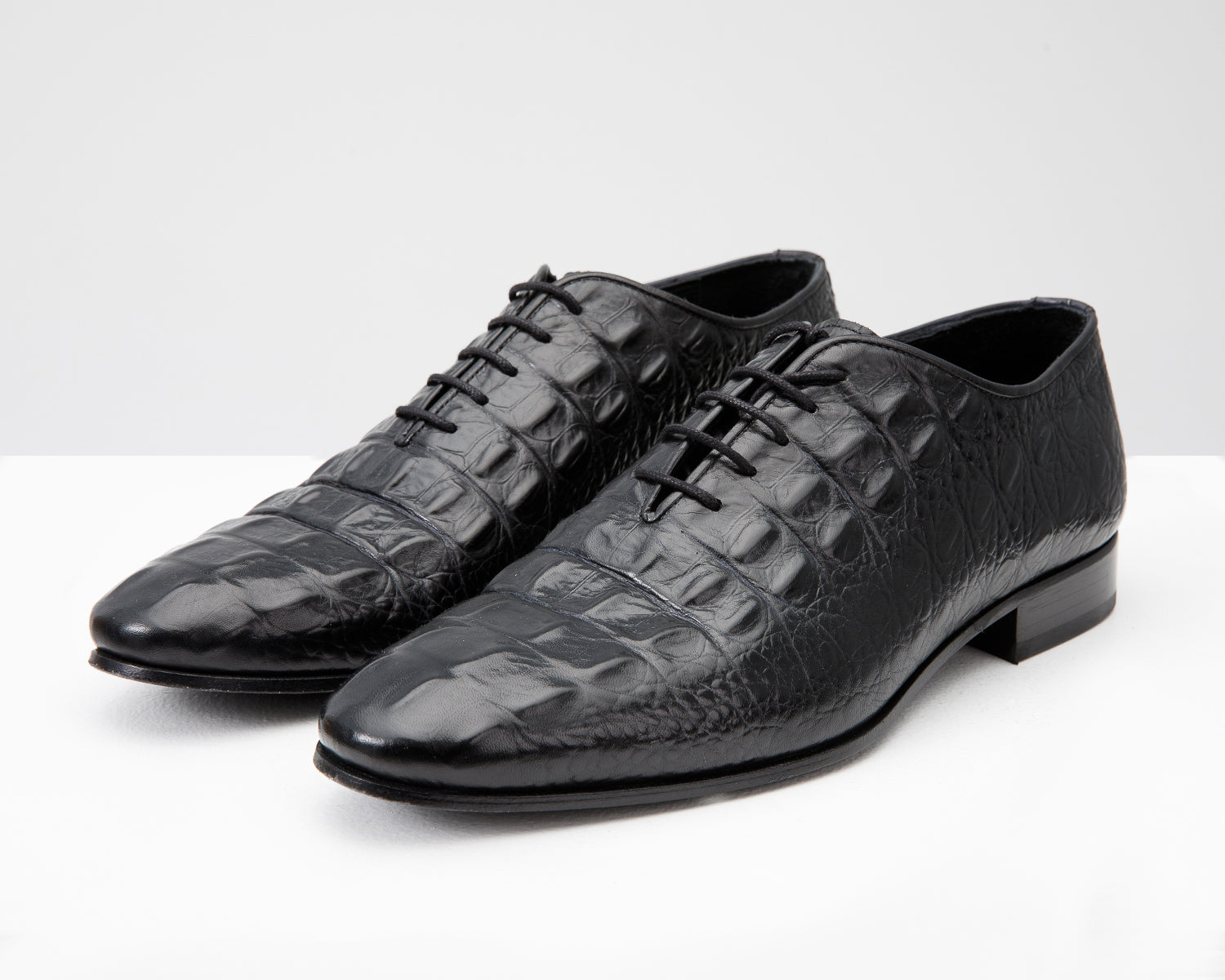The Randor Black Crocodile Leather Oxford Shoe