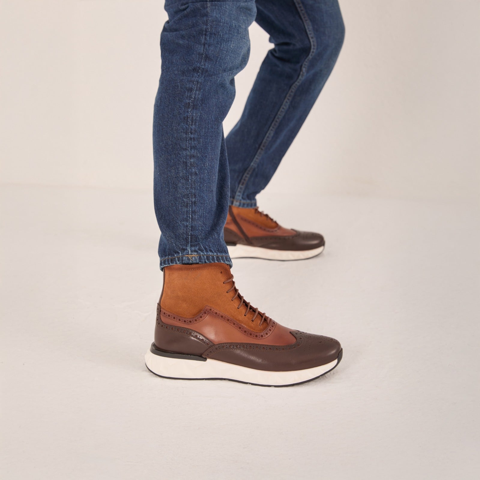 The Regent Brown Leather Wingtip Brogue Casual Boot