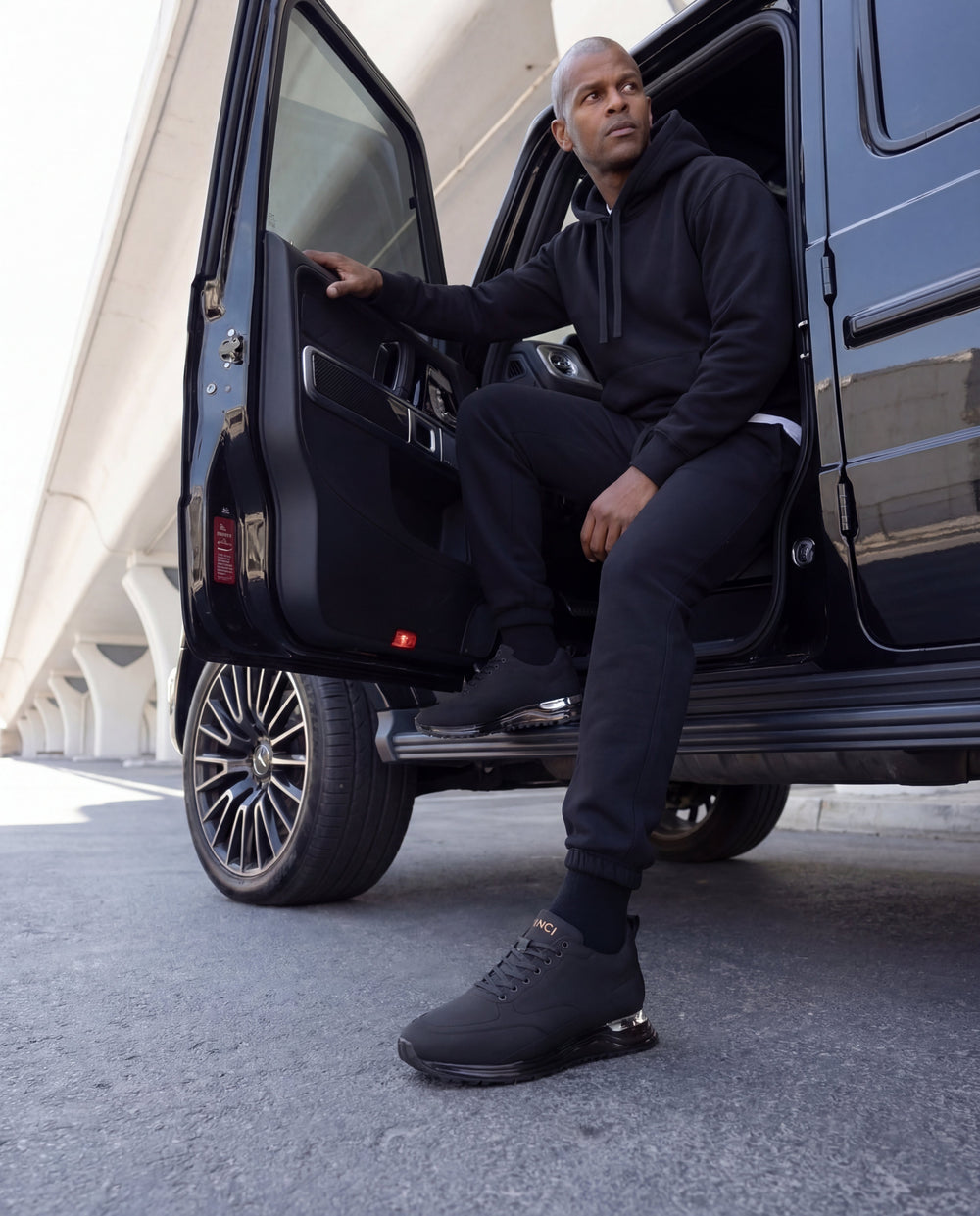 The Lexington Black Sneaker