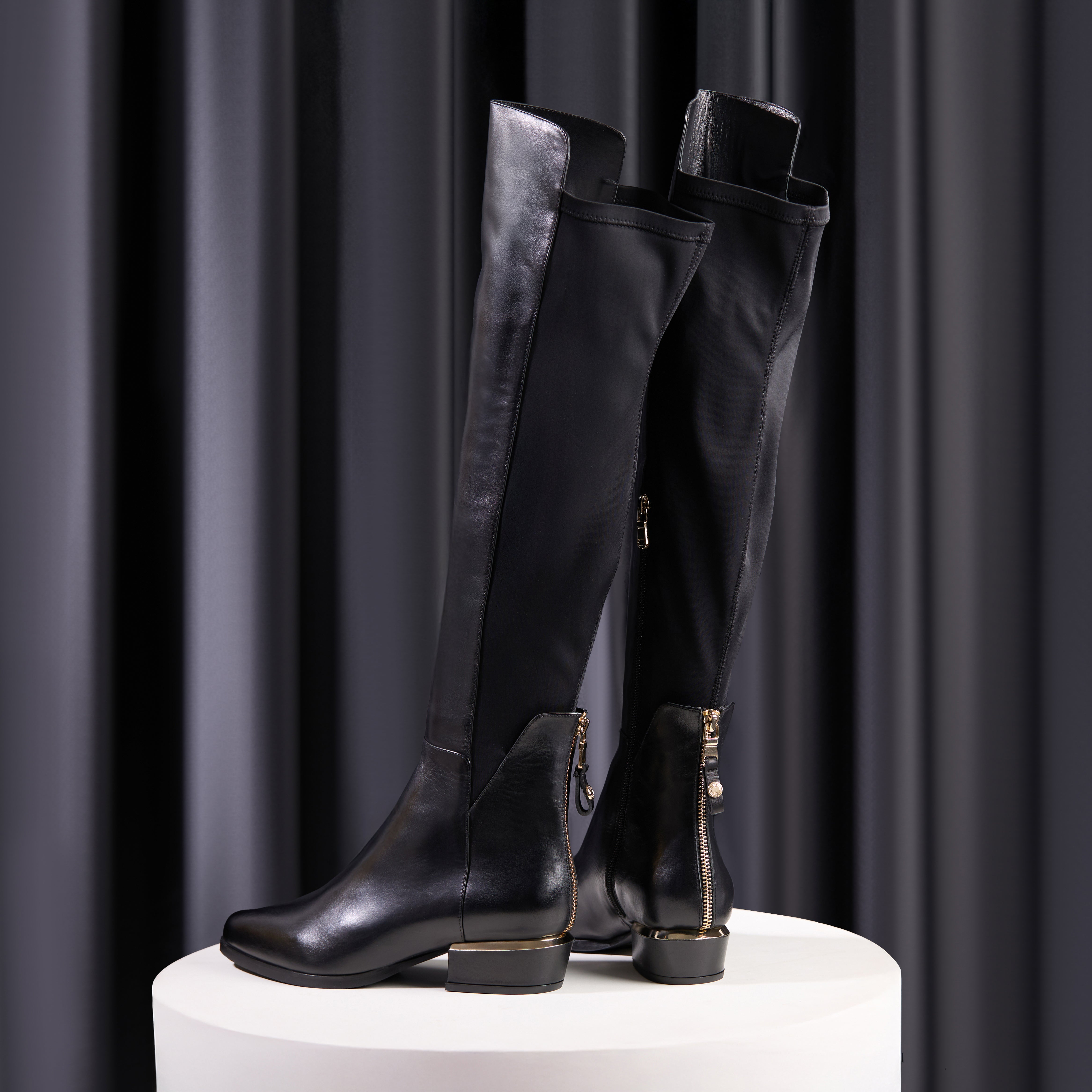 The Fairoks Black Leather Pointy Toe Knee High Boot