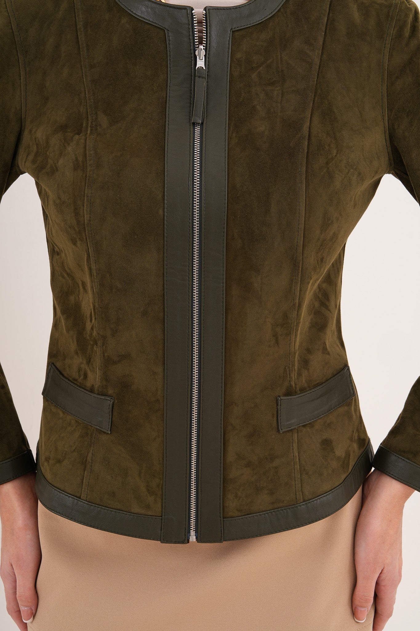 The Nyvessa Reversible Leather Jacket – Olive Green