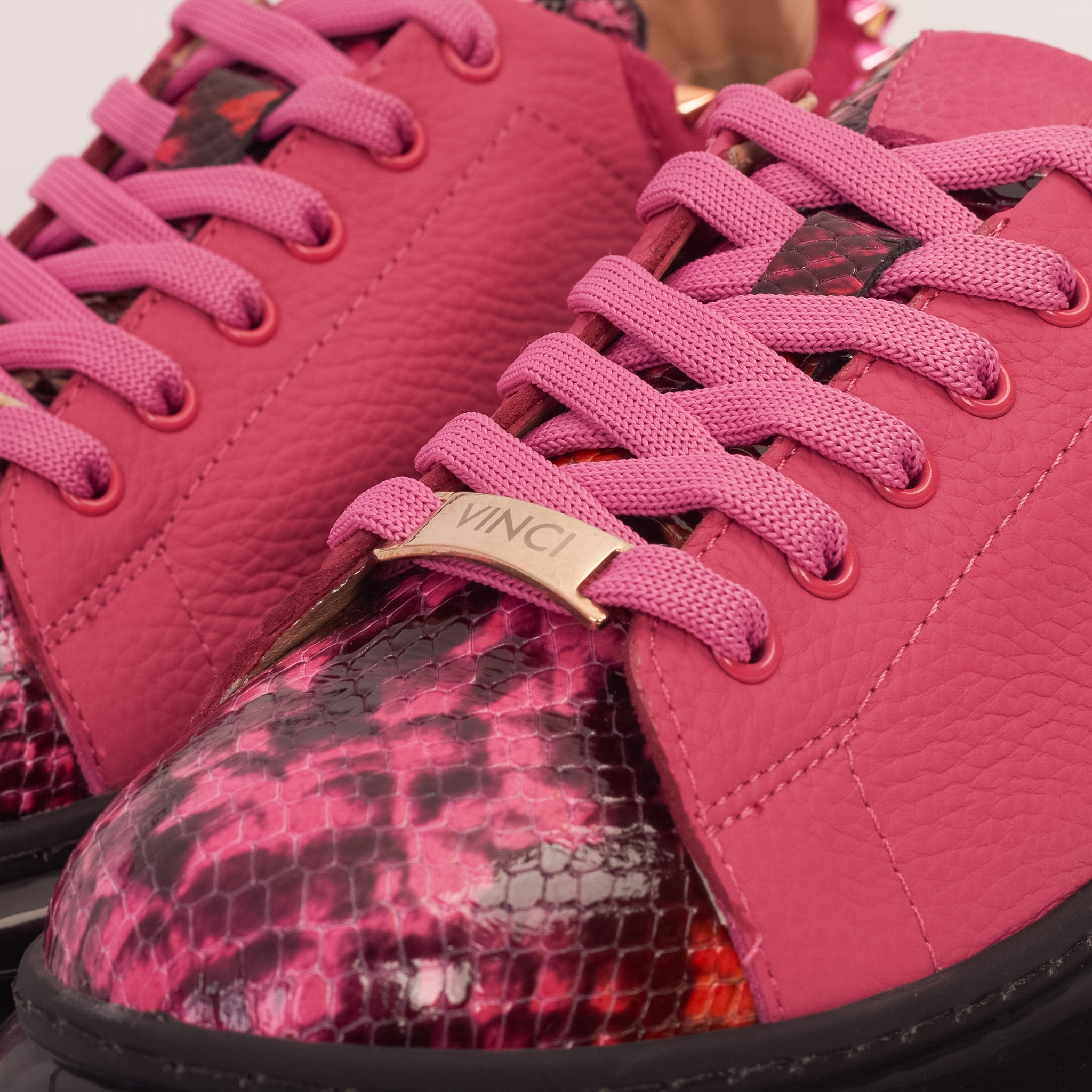 The Venezia Fuchsia Leather Sneaker