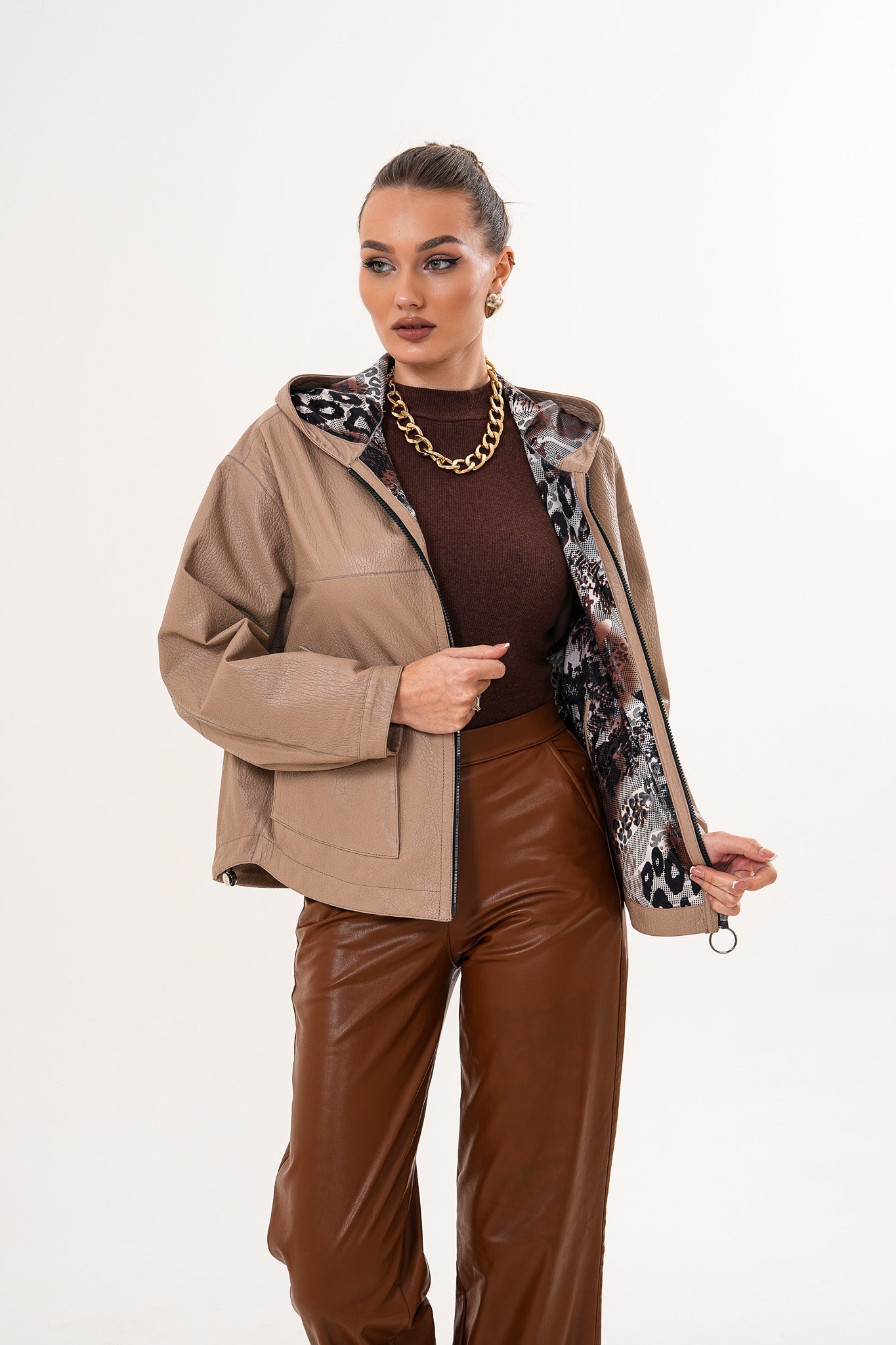 The Calyra Reversible Leather Jacket – Taupe