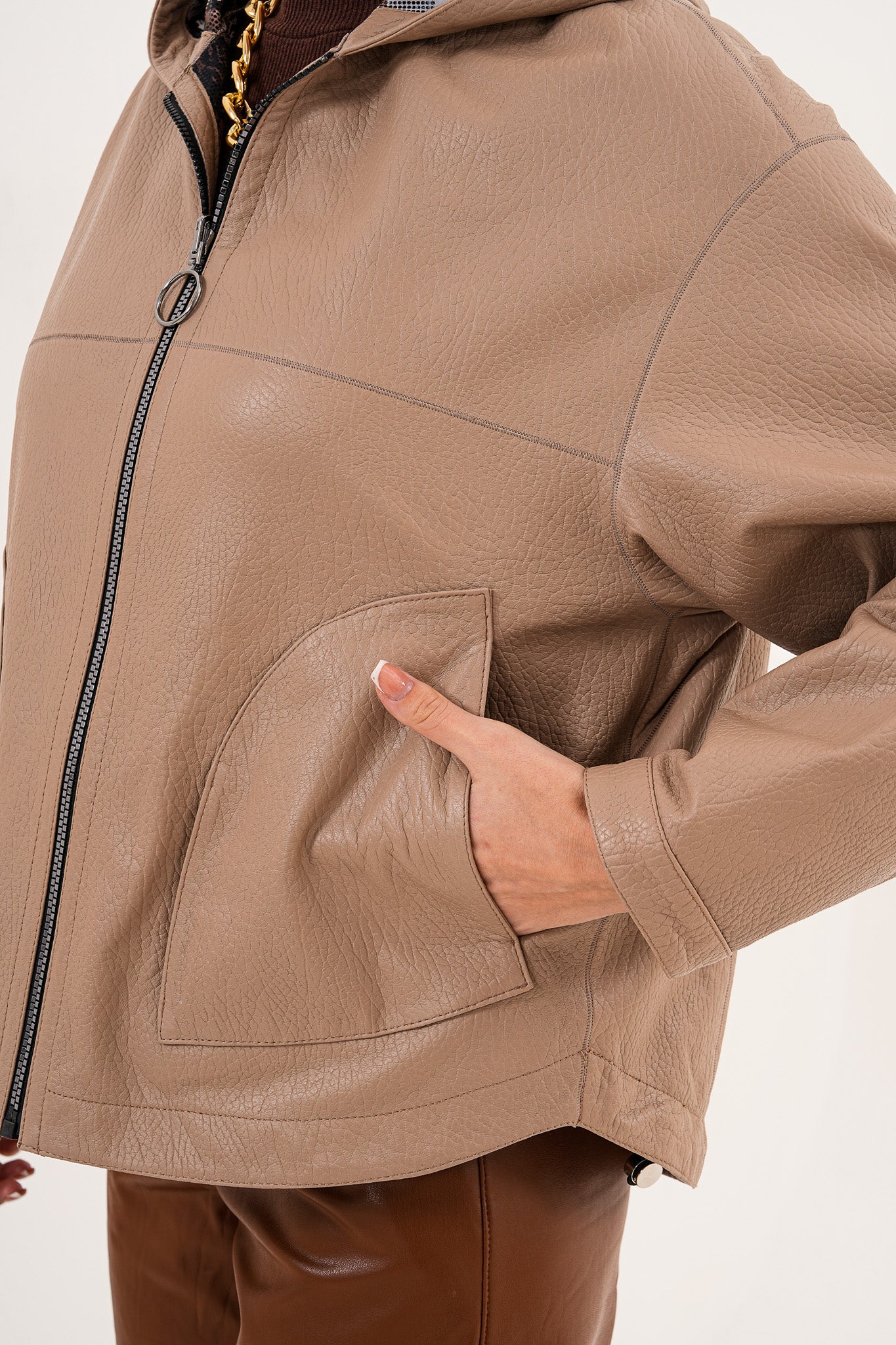 The Calyra Reversible Leather Jacket – Taupe