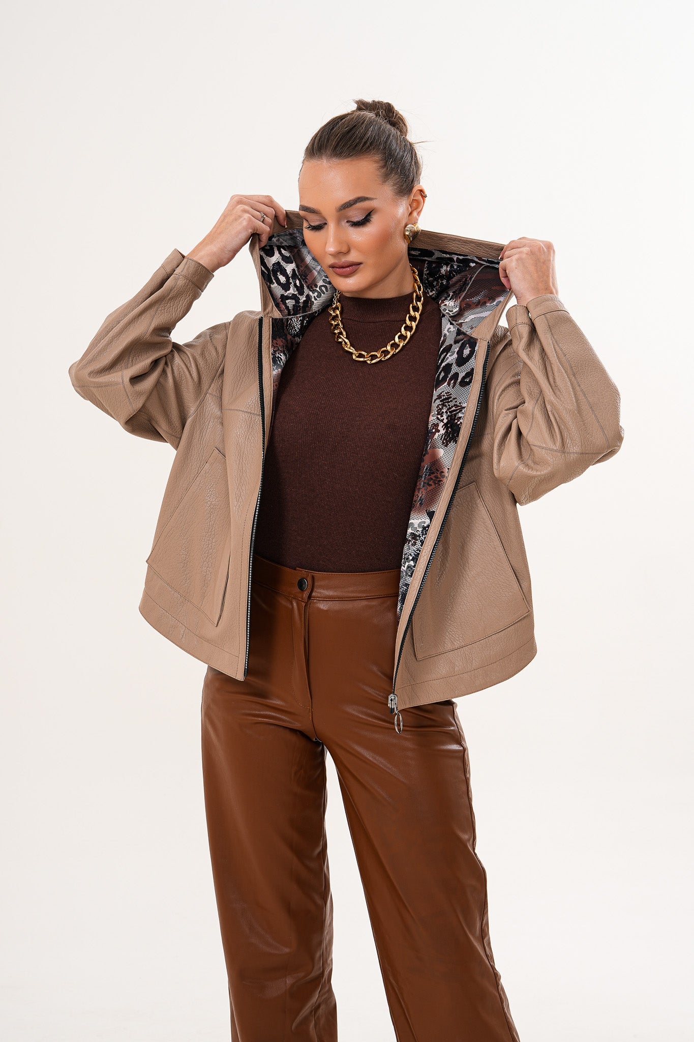 The Calyra Reversible Leather Jacket – Taupe
