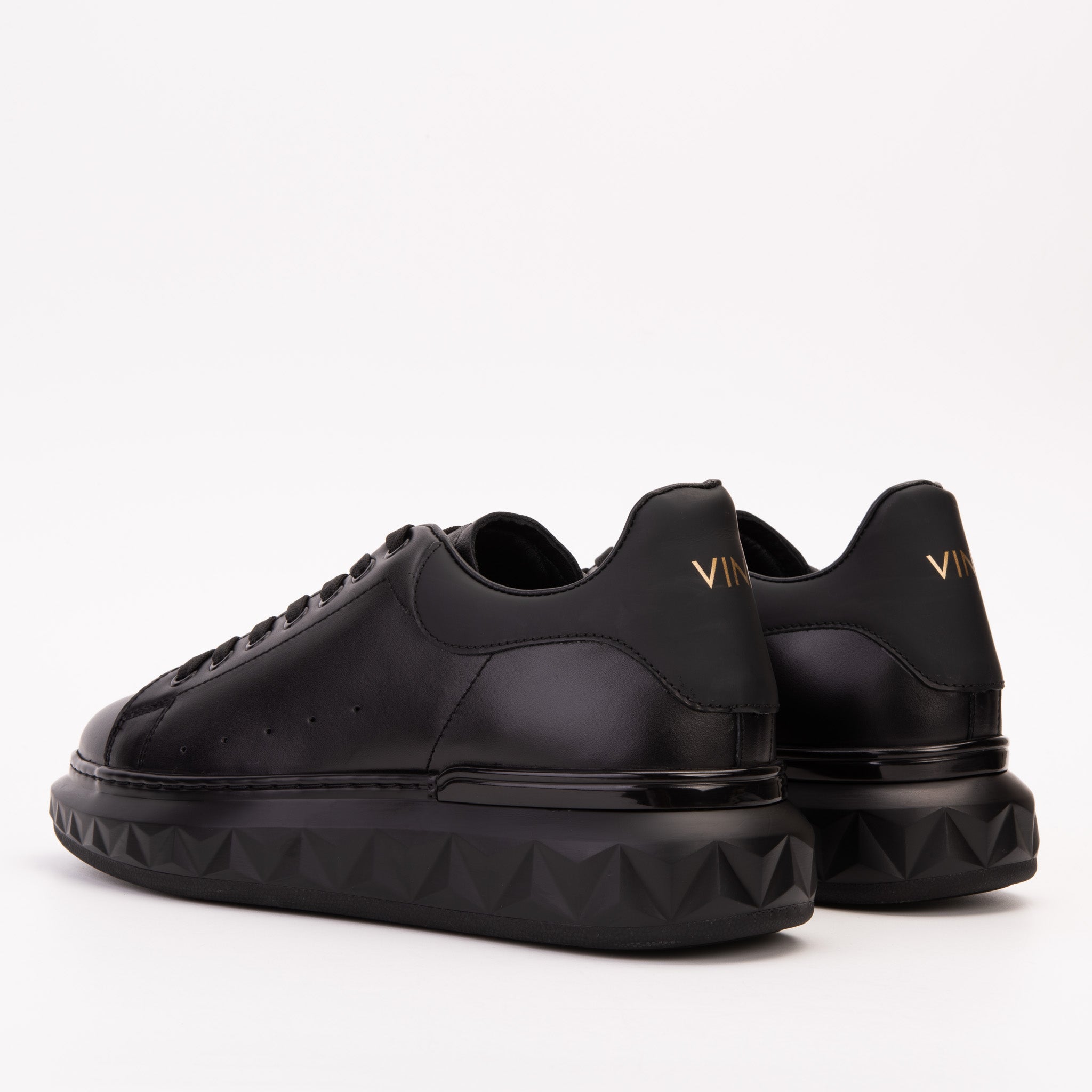 The Linq Black Leather Sneaker