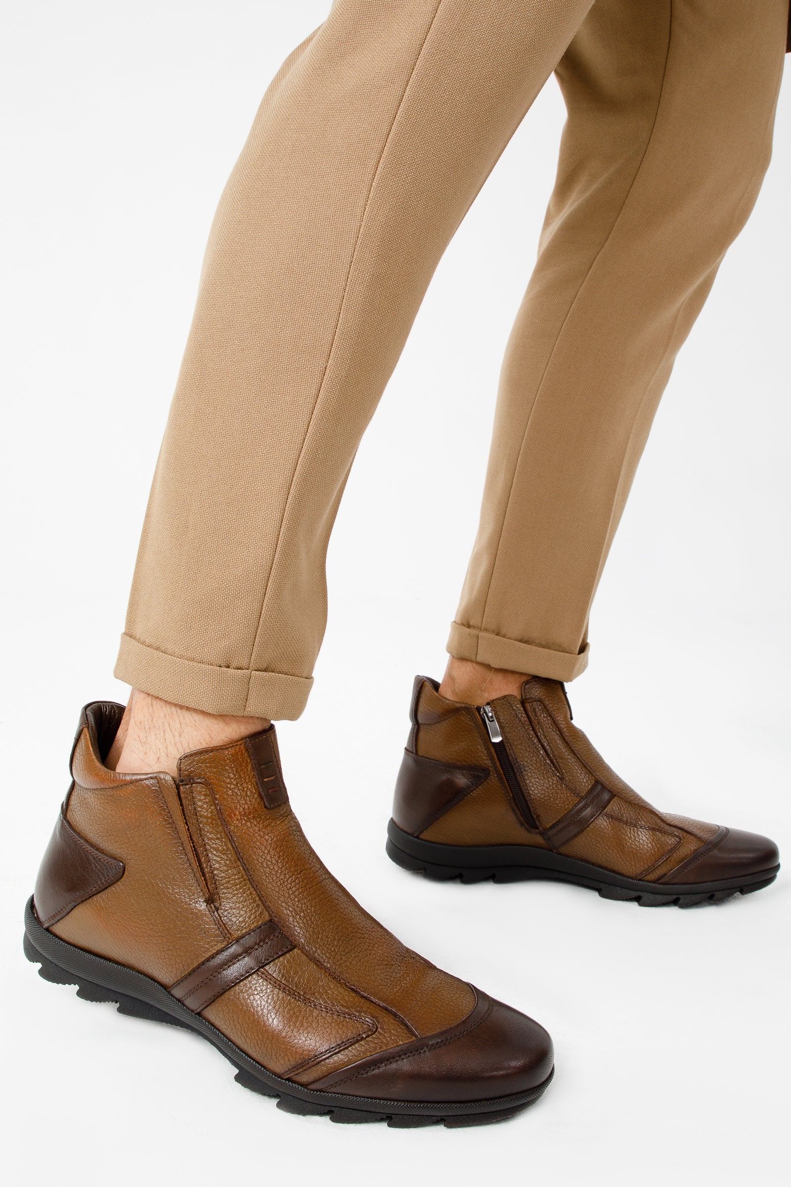 The Montreal Brown Leather Casual Zip-Up Ankle Boot