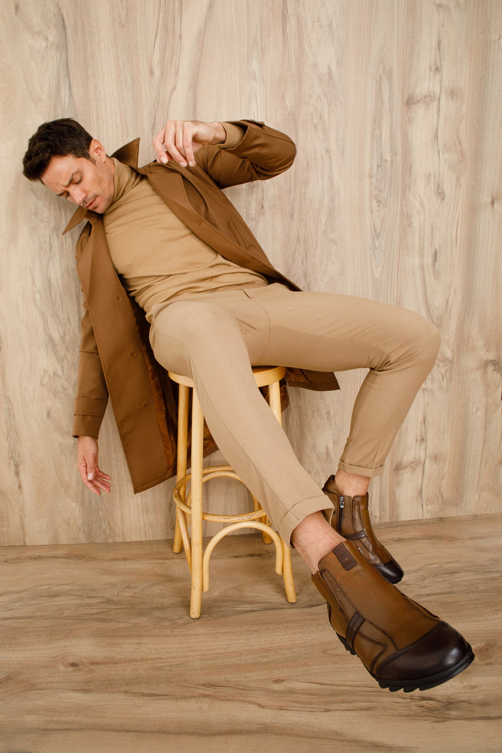 The Montreal Brown Leather Casual Zip-Up Ankle Boot