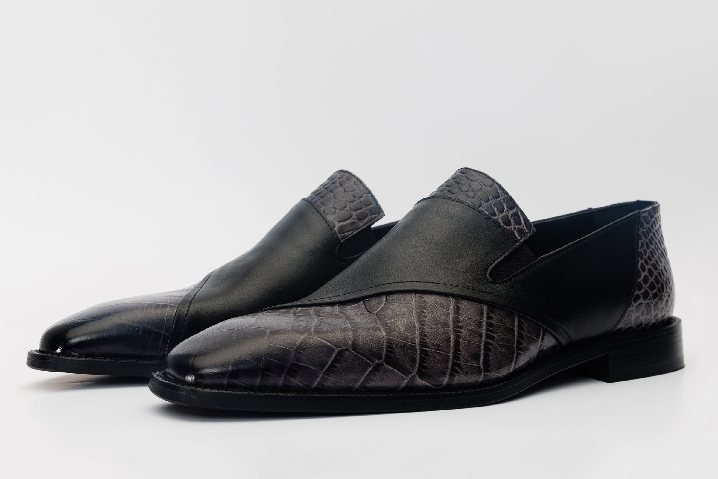 The Mississippi Black Leather Loafer Shoe