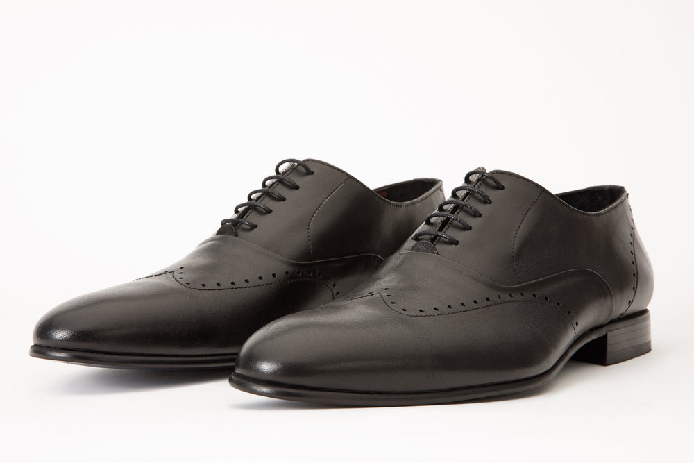 The Roma Black Leather Wingtip Oxford Shoe
